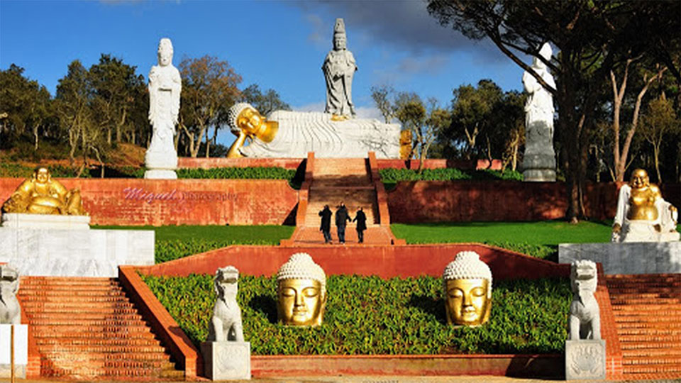 Mini Tour BACALHÔA BUDDHA EDEN GARDEN